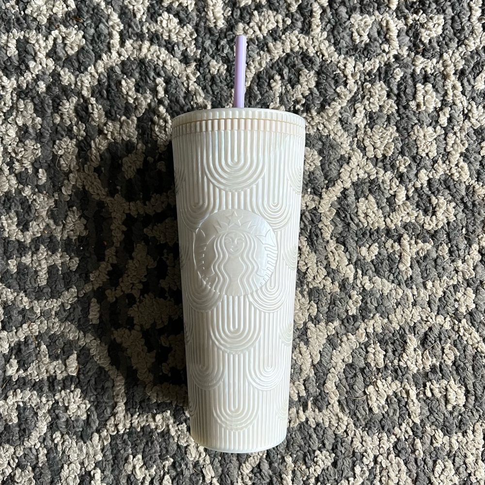 Starbucks Spring 2023 White Pearl Scale Tumbler- Venti